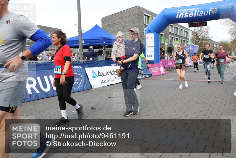 12.04.2026 - 45. Internationalen Wilhelmsburger Insellauf Strokosch-Dieckow http://msf.ph/oto/9461191 12.04.2026 13:18:50 Ziel 2961, 3248, 2570, 2573, 3277, 3828 meine-sportfotos.de