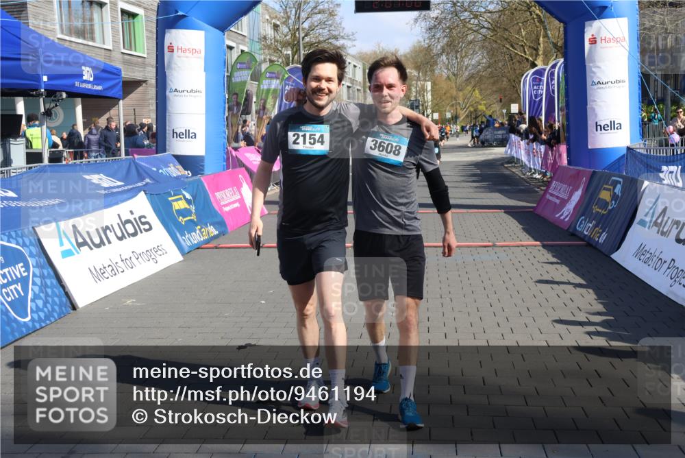 12.04.2026 - 45. Internationalen Wilhelmsburger Insellauf Strokosch-Dieckow http://msf.ph/oto/9461194 12.04.2026 10:50:58 Ziel 4903 meine-sportfotos.de