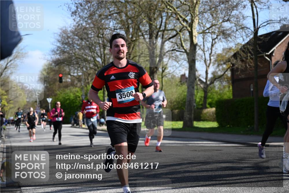 12.04.2026 - 45. Internationalen Wilhelmsburger Insellauf J. Mangold http://msf.ph/oto/9461217 12.04.2026 10:45:24 Ziel 3054, 2376, 2300, 3334, 4958, 3500, 4928, 4333, 2301, 2995, 2134, 3369, 4635, 3772, 3337, 3680, 5325, 3653, 4139, 4531, 5694, 2216, 3430, 5594, 4481, 4682, 5664, 3172, 2691, 3256, 3848, 3849, 5690, 4182, 2460 meine-sportfotos.de