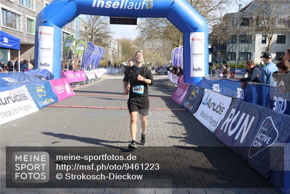 12.04.2026 - 45. Internationalen Wilhelmsburger Insellauf Strokosch-Dieckow http://msf.ph/oto/9461223 12.04.2026 10:51:03 Ziel 4903, 2496 meine-sportfotos.de