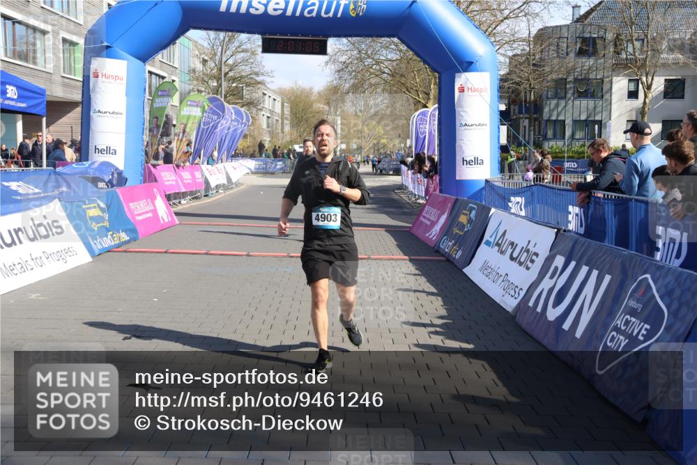 12.04.2026 - 45. Internationalen Wilhelmsburger Insellauf Strokosch-Dieckow http://msf.ph/oto/9461246 12.04.2026 10:51:03 Ziel 4903, 2496 meine-sportfotos.de