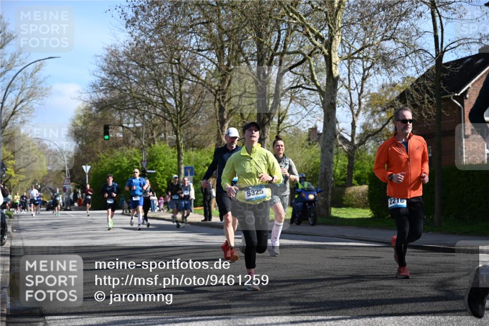 12.04.2026 - 45. Internationalen Wilhelmsburger Insellauf J. Mangold http://msf.ph/oto/9461259 12.04.2026 10:45:36 Ziel 4333, 2301, 2995, 2134, 3369, 4635, 3772, 3337, 3680, 5325, 3653, 4139, 4531, 5694, 2216, 3430, 5594, 4481, 4682, 5664, 3172, 2691, 3256, 3848, 3849, 5690, 4182, 2460, 2460, 2706, 4357, 3952, 4755 meine-sportfotos.de