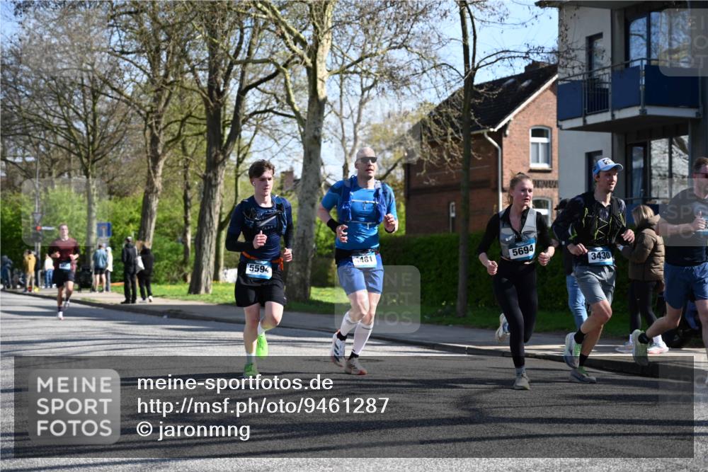 12.04.2026 - 45. Internationalen Wilhelmsburger Insellauf J. Mangold http://msf.ph/oto/9461287 12.04.2026 10:45:43 Ziel 3337, 3680, 5325, 3653, 4139, 4531, 5694, 2216, 3430, 5594, 4481, 4682, 5664, 3172, 2691, 3256, 3256, 3848, 3849, 5690, 4182, 2460, 2706, 4357, 3952, 4755, 3480, 5050, 5598 meine-sportfotos.de