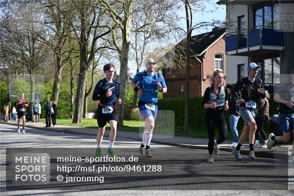12.04.2026 - 45. Internationalen Wilhelmsburger Insellauf J. Mangold http://msf.ph/oto/9461288 12.04.2026 10:45:43 Ziel 3337, 3680, 5325, 3653, 4139, 4531, 5694, 2216, 3430, 5594, 4481, 4682, 5664, 3172, 2691, 3256, 3256, 3848, 3849, 5690, 4182, 2460, 2706, 4357, 3952, 4755, 3480, 5050, 5598 meine-sportfotos.de