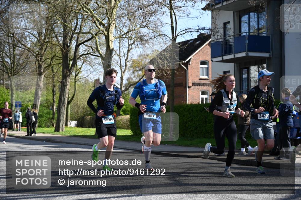 12.04.2026 - 45. Internationalen Wilhelmsburger Insellauf J. Mangold http://msf.ph/oto/9461292 12.04.2026 10:45:43 Ziel 3337, 3680, 5325, 3653, 4139, 4531, 5694, 2216, 3430, 5594, 4481, 4682, 5664, 3172, 2691, 3256, 3256, 3848, 3849, 5690, 4182, 2460, 2706, 4357, 3952, 4755, 3480, 5050, 5598 meine-sportfotos.de
