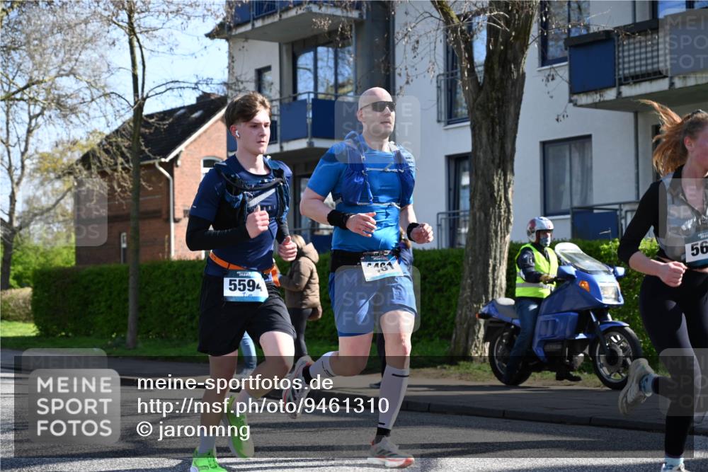 12.04.2026 - 45. Internationalen Wilhelmsburger Insellauf J. Mangold http://msf.ph/oto/9461310 12.04.2026 10:45:44 Ziel 3337, 3680, 5325, 3653, 4139, 4531, 5694, 2216, 3430, 5594, 4481, 4682, 5664, 3172, 2691, 3256, 3848, 3849, 3848, 3849, 5690, 4182, 2460, 2706, 4357, 3952, 4755, 3480, 5050, 5598 meine-sportfotos.de