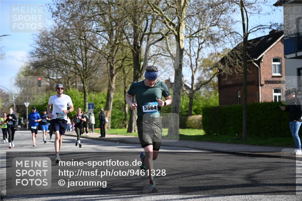12.04.2026 - 45. Internationalen Wilhelmsburger Insellauf J. Mangold http://msf.ph/oto/9461328 12.04.2026 10:45:51 Ziel 4139, 4531, 5694, 2216, 3430, 5594, 4481, 4682, 5664, 3172, 2691, 3256, 3848, 3849, 5690, 4182, 2460, 2706, 4357, 3952, 4755, 3480, 5050, 5598, 5598, 3635, 4762, 5466, 2596, 3008, 4631 meine-sportfotos.de
