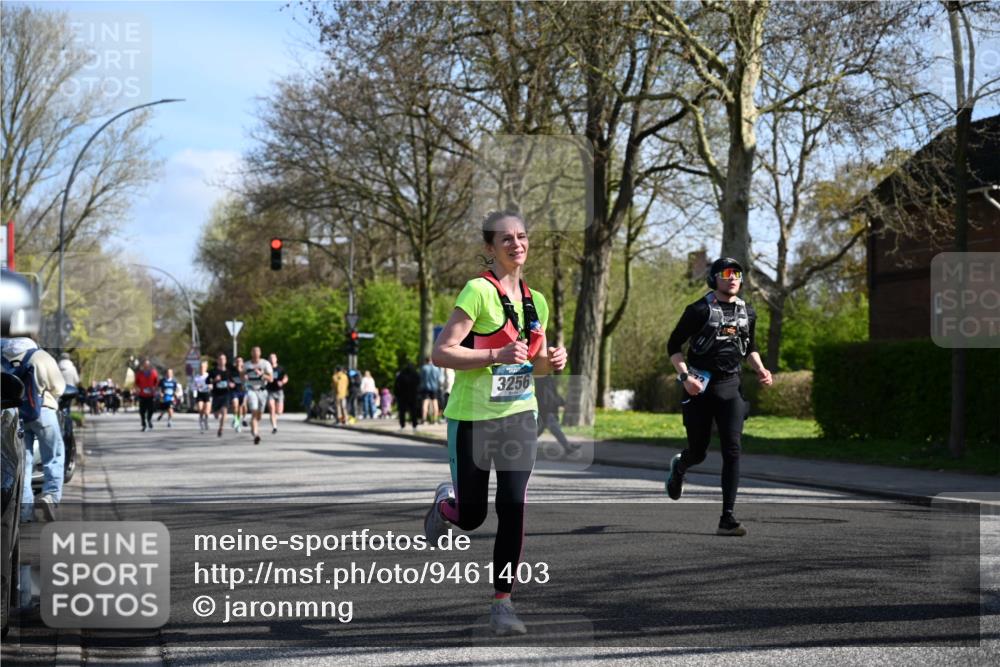 12.04.2026 - 45. Internationalen Wilhelmsburger Insellauf J. Mangold http://msf.ph/oto/9461403 12.04.2026 10:45:58 Ziel 5664, 3172, 2691, 3256, 3848, 3849, 5690, 4182, 2460, 2706, 4357, 3952, 4755, 3480, 5050, 5598, 3635, 4762, 3635, 4762, 5466, 2596, 3008, 4631, 2841, 5726, 5562, 3484 meine-sportfotos.de