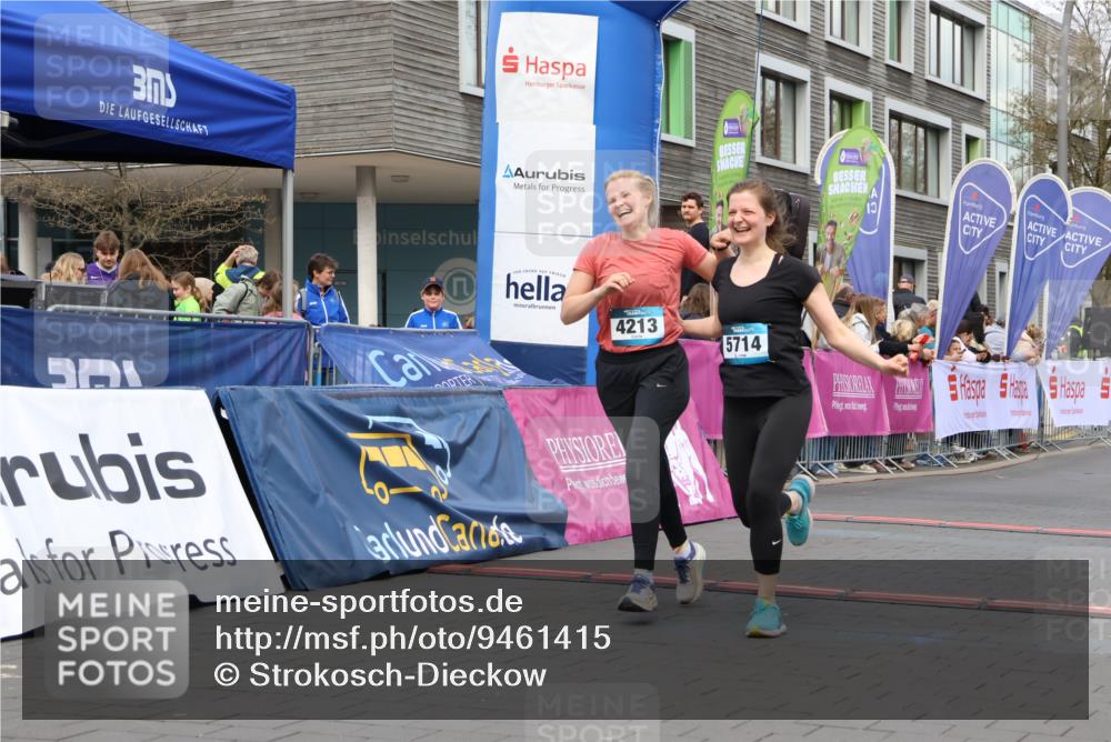 12.04.2026 - 45. Internationalen Wilhelmsburger Insellauf Strokosch-Dieckow http://msf.ph/oto/9461415 12.04.2026 13:18:39 Ziel 3630, 5714, 4213, 2516, 2517, 4031, 3694 meine-sportfotos.de