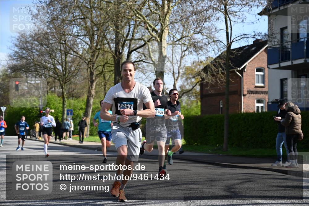 12.04.2026 - 45. Internationalen Wilhelmsburger Insellauf J. Mangold http://msf.ph/oto/9461434 12.04.2026 10:46:06 Ziel 3172, 2691, 3256, 3848, 3849, 5690, 4182, 2460, 2706, 4357, 3952, 4755, 3480, 5050, 5598, 3635, 4762, 5466, 2596, 3008, 4631, 2841, 5726, 5726, 5562, 3484, 4331, 3553, 3713, 3860, 5538, 4706, 4700 meine-sportfotos.de