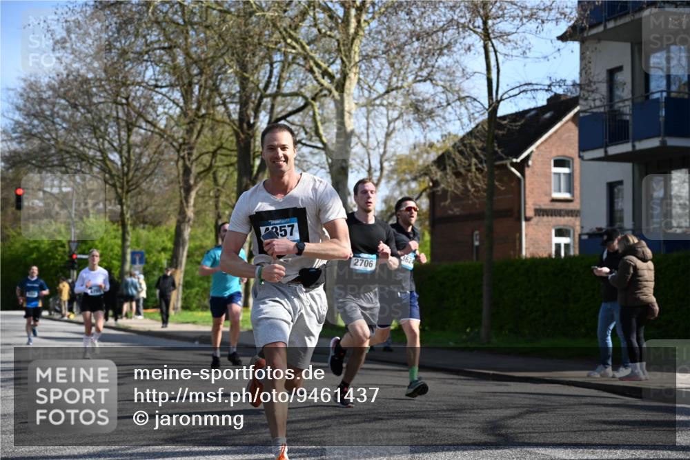 12.04.2026 - 45. Internationalen Wilhelmsburger Insellauf J. Mangold http://msf.ph/oto/9461437 12.04.2026 10:46:06 Ziel 3172, 2691, 3256, 3848, 3849, 5690, 4182, 2460, 2706, 4357, 3952, 4755, 3480, 5050, 5598, 3635, 4762, 5466, 2596, 3008, 4631, 2841, 5726, 5726, 5562, 3484, 4331, 3553, 3713, 3860, 5538, 4706, 4700 meine-sportfotos.de