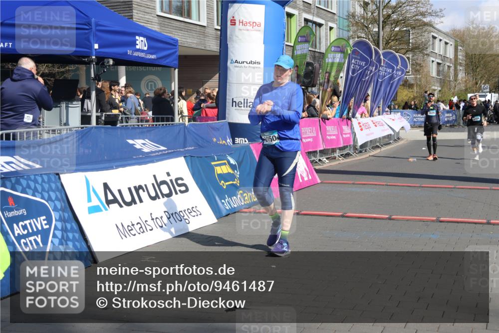 12.04.2026 - 45. Internationalen Wilhelmsburger Insellauf Strokosch-Dieckow http://msf.ph/oto/9461487 12.04.2026 11:09:26 Ziel 3701, 2050, 4406 meine-sportfotos.de