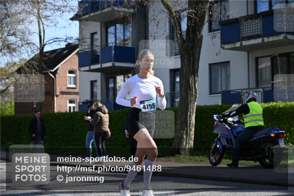 12.04.2026 - 45. Internationalen Wilhelmsburger Insellauf J. Mangold http://msf.ph/oto/9461488 12.04.2026 10:46:11 Ziel 4182, 2460, 2706, 4357, 3952, 4755, 3480, 5050, 5598, 3635, 4762, 5466, 2596, 5466, 2596, 3008, 4631, 2841, 5726, 5562, 3484, 4331, 3553, 4331, 3553, 3713, 3860, 5538, 4706, 4700, 5803, 2206, 5421, 5626 meine-sportfotos.de