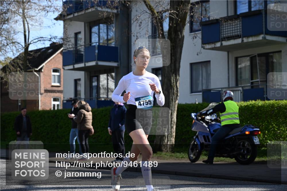 12.04.2026 - 45. Internationalen Wilhelmsburger Insellauf J. Mangold http://msf.ph/oto/9461489 12.04.2026 10:46:11 Ziel 4182, 2460, 2706, 4357, 3952, 4755, 3480, 5050, 5598, 3635, 4762, 5466, 2596, 5466, 2596, 3008, 4631, 2841, 5726, 5562, 3484, 4331, 3553, 4331, 3553, 3713, 3860, 5538, 4706, 4700, 5803, 2206, 5421, 5626 meine-sportfotos.de