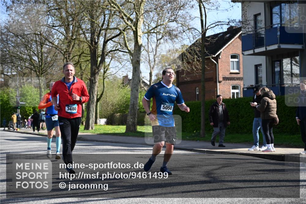 12.04.2026 - 45. Internationalen Wilhelmsburger Insellauf J. Mangold http://msf.ph/oto/9461499 12.04.2026 10:46:12 Ziel 2460, 2706, 4357, 3952, 4755, 3480, 5050, 5598, 3635, 4762, 5466, 2596, 3008, 3008, 4631, 2841, 5726, 5562, 3484, 4331, 3553, 3713, 3713, 3860, 5538, 4706, 4700, 5803, 2206, 5421, 5626, 3493, 3494 meine-sportfotos.de