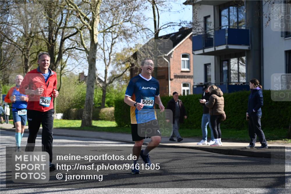 12.04.2026 - 45. Internationalen Wilhelmsburger Insellauf J. Mangold http://msf.ph/oto/9461505 12.04.2026 10:46:12 Ziel 2460, 2706, 4357, 3952, 4755, 3480, 5050, 5598, 3635, 4762, 5466, 2596, 3008, 3008, 4631, 2841, 5726, 5562, 3484, 4331, 3553, 3713, 3713, 3860, 5538, 4706, 4700, 5803, 2206, 5421, 5626, 3493, 3494 meine-sportfotos.de
