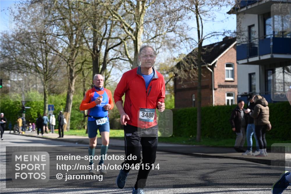 12.04.2026 - 45. Internationalen Wilhelmsburger Insellauf J. Mangold http://msf.ph/oto/9461514 12.04.2026 10:46:13 Ziel 2460, 2706, 4357, 3952, 4755, 3480, 5050, 5598, 3635, 4762, 5466, 2596, 3008, 4631, 2841, 5726, 5562, 3484, 4331, 3553, 3713, 3860, 5538, 4706, 4700, 5803, 2206, 5421, 5626, 3493, 3494, 3010, 3854 meine-sportfotos.de