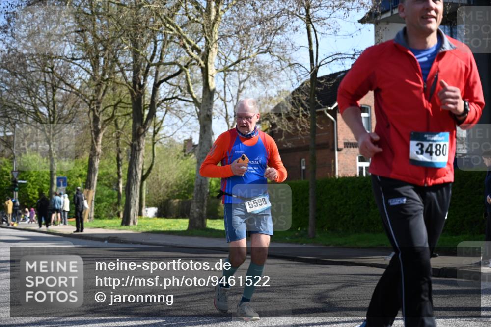 12.04.2026 - 45. Internationalen Wilhelmsburger Insellauf J. Mangold http://msf.ph/oto/9461522 12.04.2026 10:46:14 Ziel 2706, 4357, 3952, 4755, 3480, 5050, 5598, 3635, 4762, 5466, 2596, 3008, 4631, 4631, 2841, 5726, 5562, 3484, 4331, 3553, 3713, 3860, 3860, 5538, 4706, 4700, 5803, 2206, 5421, 5626, 3493, 3494, 3010, 3854 meine-sportfotos.de