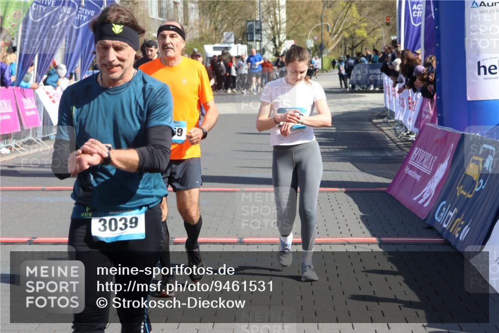 12.04.2026 - 45. Internationalen Wilhelmsburger Insellauf Strokosch-Dieckow http://msf.ph/oto/9461531 12.04.2026 10:51:26 Ziel 3039, 3550, 4659, 2935, 5823 meine-sportfotos.de