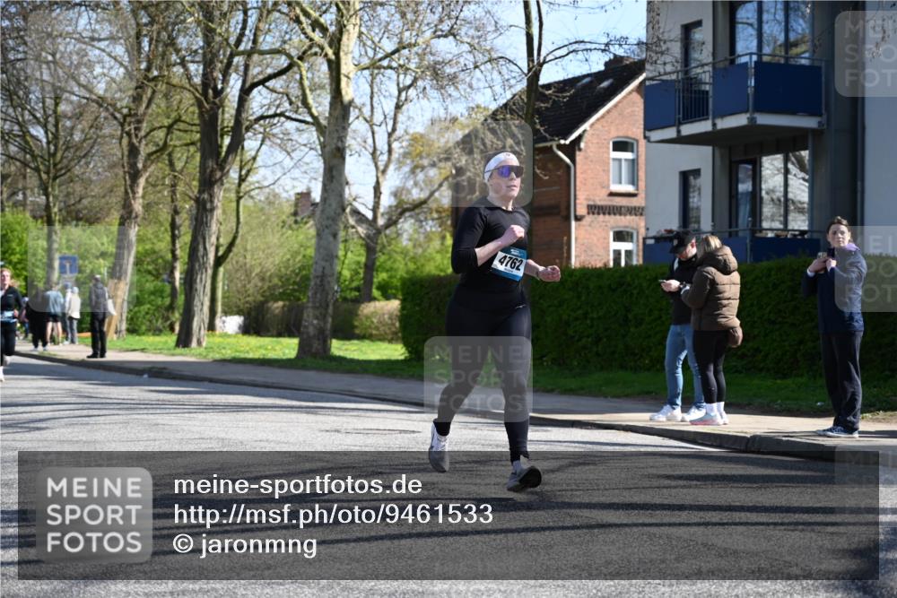 12.04.2026 - 45. Internationalen Wilhelmsburger Insellauf J. Mangold http://msf.ph/oto/9461533 12.04.2026 10:46:21 Ziel 4755, 3480, 5050, 5598, 3635, 4762, 5466, 2596, 3008, 4631, 2841, 5726, 5562, 3484, 4331, 3553, 3713, 3860, 5538, 4706, 4700, 5803, 2206, 5421, 5626, 3493, 3494, 3010, 3854, 2393, 2845, 3332, 3349, 4297 meine-sportfotos.de