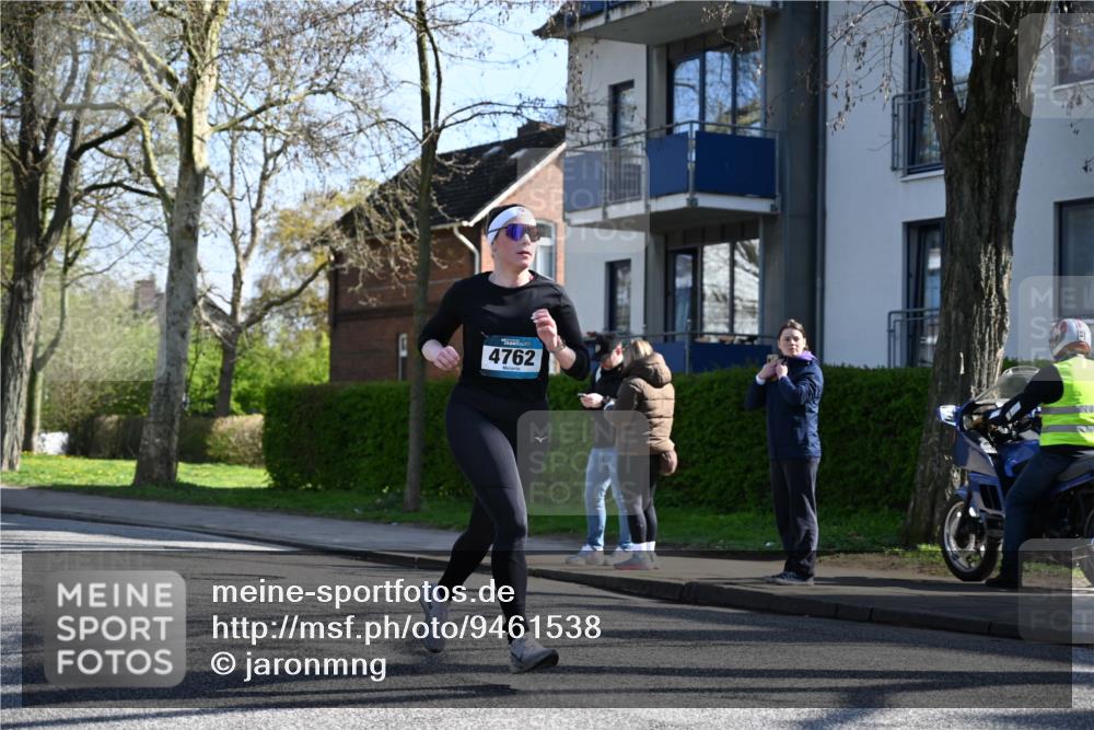 12.04.2026 - 45. Internationalen Wilhelmsburger Insellauf J. Mangold http://msf.ph/oto/9461538 12.04.2026 10:46:21 Ziel 4755, 3480, 5050, 5598, 3635, 4762, 5466, 2596, 3008, 4631, 2841, 5726, 5562, 3484, 4331, 3553, 3713, 3860, 5538, 4706, 4700, 5803, 2206, 5421, 5626, 3493, 3494, 3010, 3854, 2393, 2845, 3332, 3349, 4297 meine-sportfotos.de