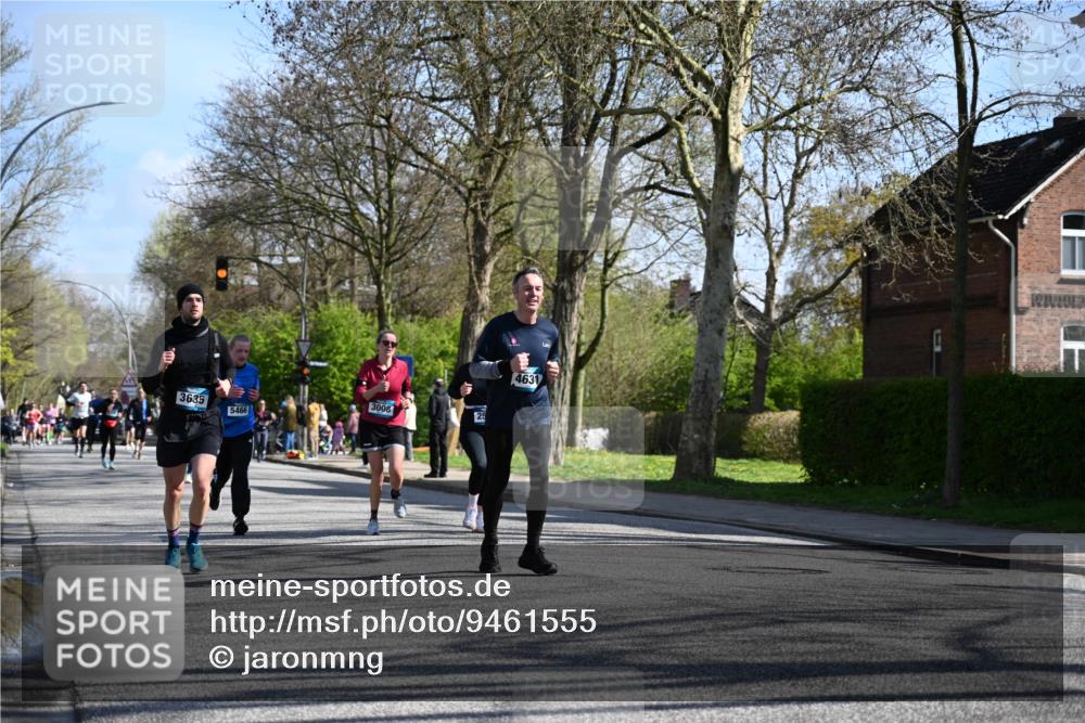 12.04.2026 - 45. Internationalen Wilhelmsburger Insellauf J. Mangold http://msf.ph/oto/9461555 12.04.2026 10:46:24 Ziel 4755, 3480, 5050, 5598, 3635, 4762, 5466, 2596, 3008, 4631, 2841, 5726, 5562, 3484, 4331, 3553, 3713, 3713, 3860, 5538, 4706, 4700, 5803, 2206, 5421, 5626, 3493, 3494, 3493, 3494, 3010, 3854, 2393, 2845, 3332, 3349, 4297, 3830 meine-sportfotos.de