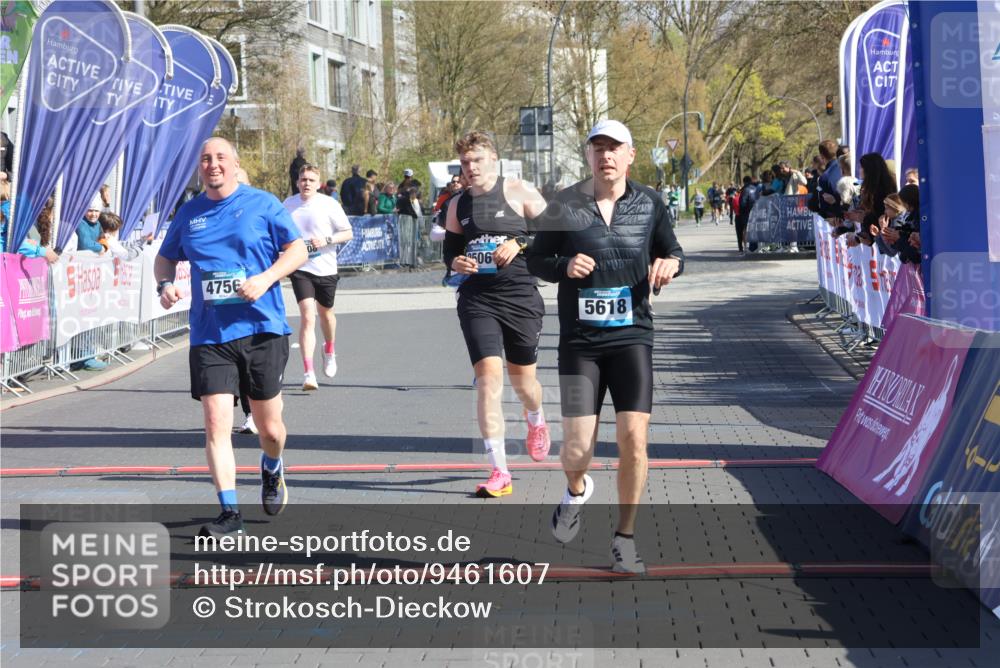 12.04.2026 - 45. Internationalen Wilhelmsburger Insellauf Strokosch-Dieckow http://msf.ph/oto/9461607 12.04.2026 10:51:39 Ziel 5618, 4756, 2506, 3996, 5608, 2598 meine-sportfotos.de