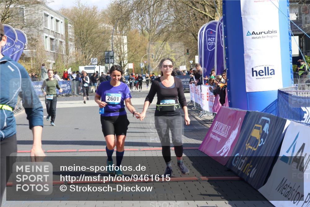 12.04.2026 - 45. Internationalen Wilhelmsburger Insellauf Strokosch-Dieckow http://msf.ph/oto/9461615 12.04.2026 11:09:35 Ziel 3169, 2699, 3005, 5629, 2620, 2601 meine-sportfotos.de