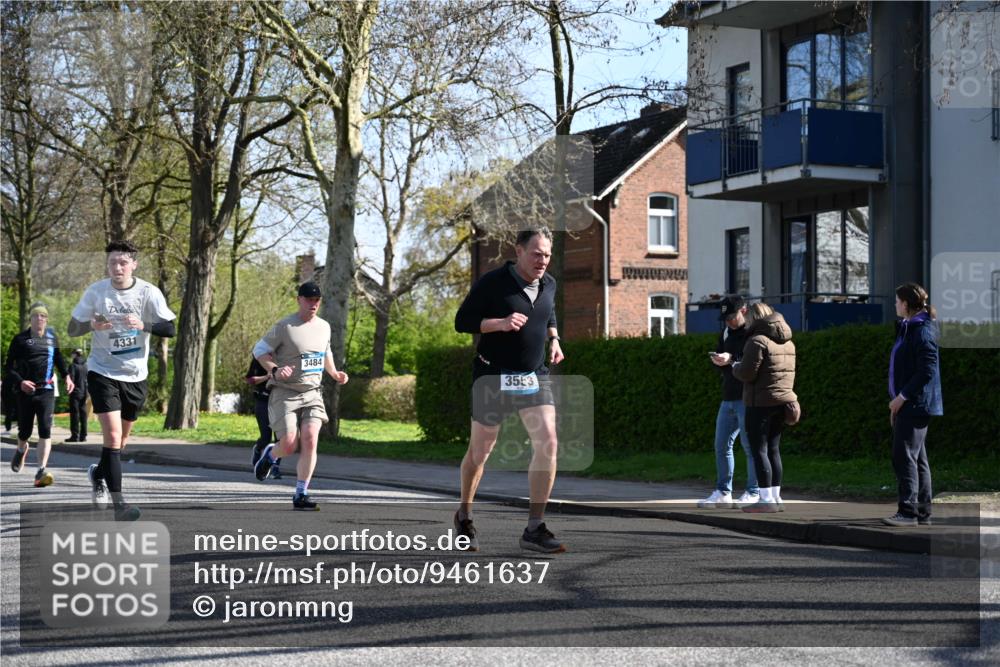 12.04.2026 - 45. Internationalen Wilhelmsburger Insellauf J. Mangold http://msf.ph/oto/9461637 12.04.2026 10:46:35 Ziel 3635, 4762, 5466, 2596, 3008, 4631, 2841, 5726, 5562, 3484, 4331, 3553, 3713, 3860, 5538, 4706, 4700, 5803, 2206, 5421, 5626, 5421, 5626, 3493, 3494, 3010, 3854, 2393, 2845, 3332, 3349, 4297, 3830, 3830, 3098, 5445, 4992, 3450, 5054 meine-sportfotos.de