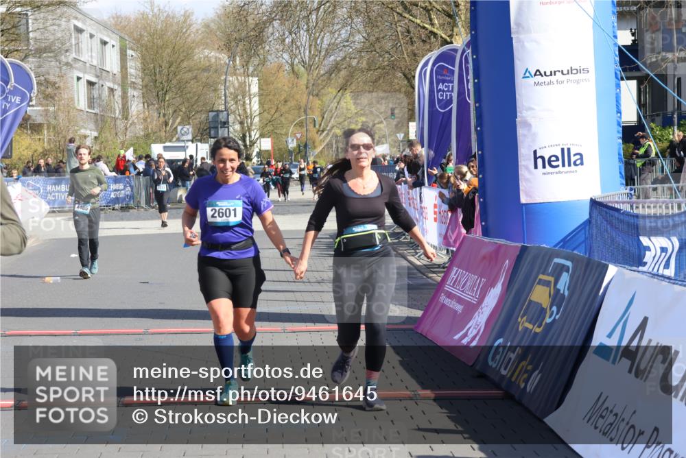 12.04.2026 - 45. Internationalen Wilhelmsburger Insellauf Strokosch-Dieckow http://msf.ph/oto/9461645 12.04.2026 11:09:35 Ziel 3169, 2699, 3005, 5629, 2620, 2601 meine-sportfotos.de