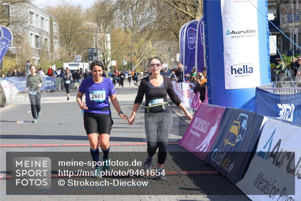 12.04.2026 - 45. Internationalen Wilhelmsburger Insellauf Strokosch-Dieckow http://msf.ph/oto/9461654 12.04.2026 11:09:36 Ziel 3169, 2699, 3005, 5629, 2620, 2601 meine-sportfotos.de