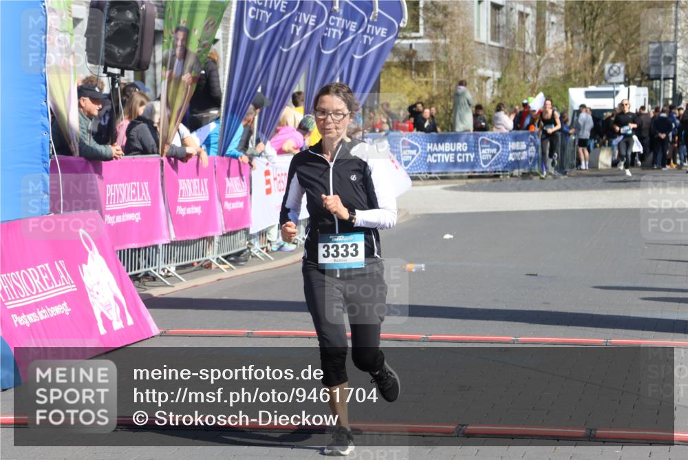 12.04.2026 - 45. Internationalen Wilhelmsburger Insellauf Strokosch-Dieckow http://msf.ph/oto/9461704 12.04.2026 11:09:45 Ziel 4485, 3333 meine-sportfotos.de
