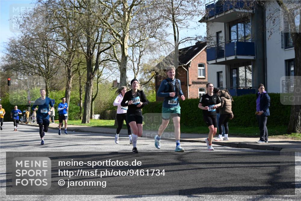 12.04.2026 - 45. Internationalen Wilhelmsburger Insellauf J. Mangold http://msf.ph/oto/9461734 12.04.2026 10:46:49 Ziel 3713, 3860, 5538, 4706, 4700, 5803, 2206, 5421, 5626, 3493, 3494, 3010, 3854, 2393, 2845, 3332, 3349, 4297, 3830, 3098, 5445, 3098, 5445, 4992, 3450, 5054, 2358, 4932 meine-sportfotos.de