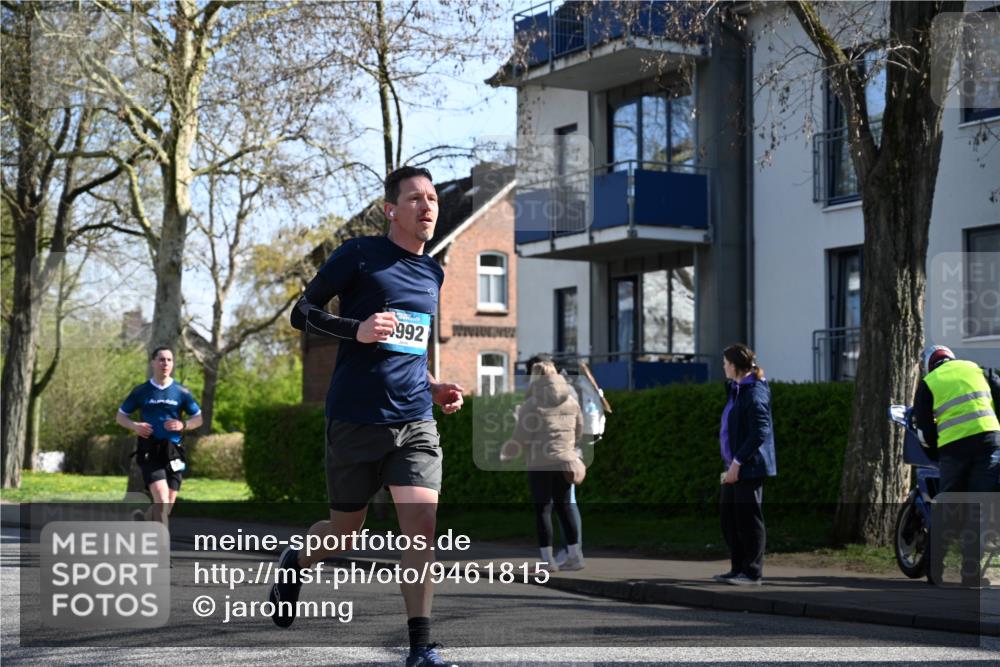 12.04.2026 - 45. Internationalen Wilhelmsburger Insellauf J. Mangold http://msf.ph/oto/9461815 12.04.2026 10:47:05 Ziel 3332, 3349, 4297, 3830, 3098, 5445, 4992, 3450, 5054, 2358, 4932, 4402, 4367, 4181, 5272, 3174, 4360, 4539 meine-sportfotos.de