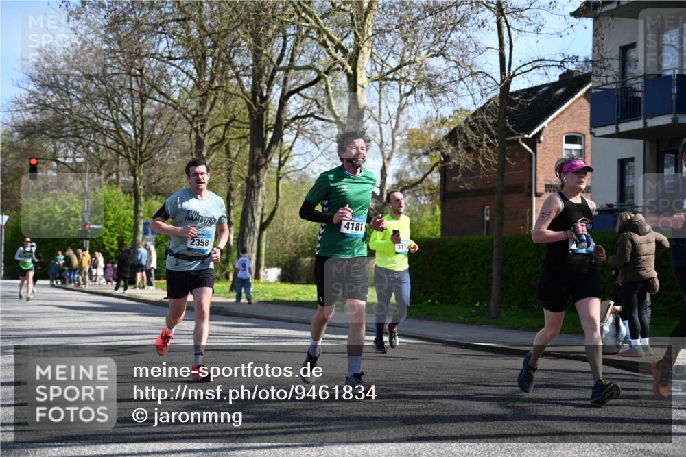 12.04.2026 - 45. Internationalen Wilhelmsburger Insellauf J. Mangold http://msf.ph/oto/9461834 12.04.2026 10:47:27 Ziel 2358, 4932, 4402, 4367, 4181, 5272, 3174, 3174, 4360, 4539, 3762, 4568, 3325, 5749, 2784, 4834, 4330, 3311, 2809, 4415, 4681, 2373, 2384, 2442, 3631, 5578, 3414 meine-sportfotos.de