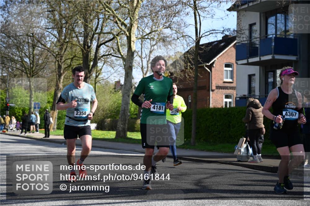 12.04.2026 - 45. Internationalen Wilhelmsburger Insellauf J. Mangold http://msf.ph/oto/9461844 12.04.2026 10:47:27 Ziel 2358, 4932, 4402, 4367, 4181, 5272, 3174, 3174, 4360, 4539, 3762, 4568, 3325, 5749, 2784, 4834, 4330, 3311, 2809, 4415, 4681, 2373, 2384, 2442, 3631, 5578, 3414 meine-sportfotos.de