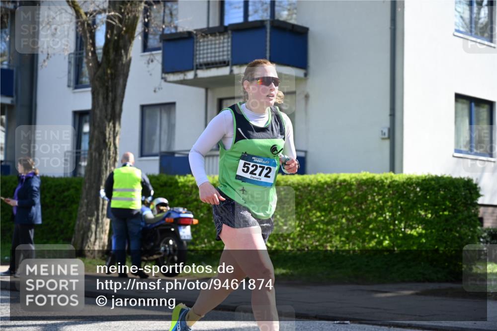 12.04.2026 - 45. Internationalen Wilhelmsburger Insellauf J. Mangold http://msf.ph/oto/9461874 12.04.2026 10:47:37 Ziel 2358, 4932, 4402, 4367, 4181, 5272, 3174, 4360, 4539, 3762, 4568, 3325, 5749, 2784, 4834, 4330, 3311, 2809, 4415, 4681, 2373, 2373, 2384, 2442, 3631, 5578, 3414, 3307, 4882, 2053, 4563, 4866, 2438, 3513 meine-sportfotos.de