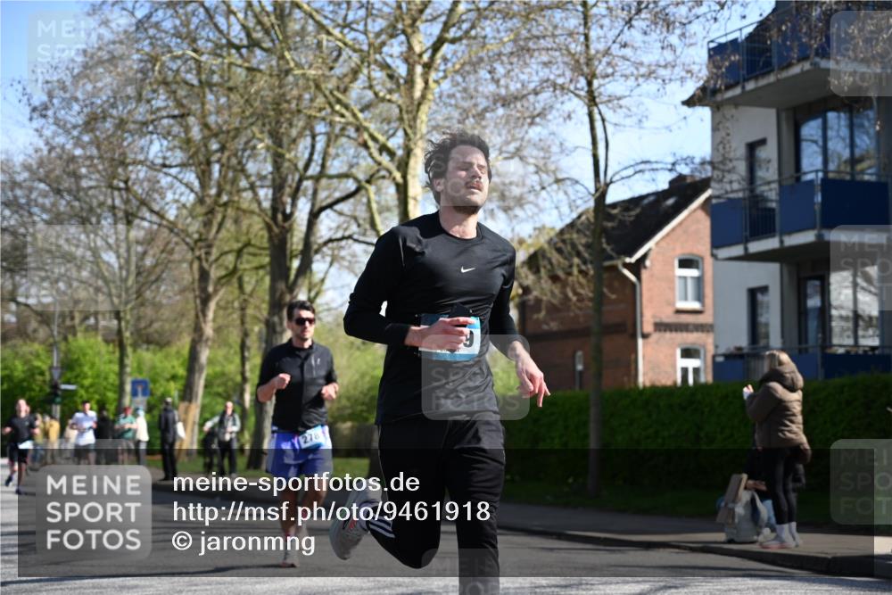 12.04.2026 - 45. Internationalen Wilhelmsburger Insellauf J. Mangold http://msf.ph/oto/9461918 12.04.2026 10:47:48 Ziel 5272, 3174, 4360, 4539, 3762, 4568, 3325, 5749, 2784, 4834, 4330, 3311, 2809, 4415, 4681, 4415, 4681, 2373, 2384, 2442, 3631, 5578, 3414, 3307, 4882, 2053, 4563, 4866, 2438, 2438, 3513, 2854, 2887, 3103, 4424, 3509, 4768, 3060 meine-sportfotos.de
