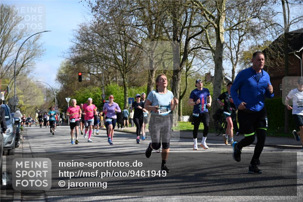 12.04.2026 - 45. Internationalen Wilhelmsburger Insellauf J. Mangold http://msf.ph/oto/9461949 12.04.2026 10:47:56 Ziel 4568, 3325, 5749, 2784, 4834, 4330, 3311, 2809, 4415, 4681, 2373, 2384, 2442, 3631, 5578, 3414, 3307, 4882, 2053, 4563, 4866, 2438, 3513, 2854, 2887, 3103, 4424, 4424, 3509, 4768, 3060, 3063, 2992, 2846, 3722, 4088, 4913 meine-sportfotos.de