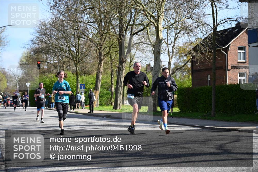 12.04.2026 - 45. Internationalen Wilhelmsburger Insellauf J. Mangold http://msf.ph/oto/9461998 12.04.2026 10:48:04 Ziel 4834, 4330, 3311, 2809, 4415, 4681, 2373, 2384, 2442, 3631, 5578, 3414, 3307, 4882, 2053, 4563, 4866, 2438, 3513, 2854, 2887, 2854, 2887, 3103, 4424, 3509, 4768, 3060, 3063, 2992, 2846, 3722, 4088, 3722, 4088, 4913, 4675, 3007 meine-sportfotos.de