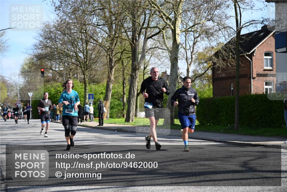 12.04.2026 - 45. Internationalen Wilhelmsburger Insellauf J. Mangold http://msf.ph/oto/9462000 12.04.2026 10:48:04 Ziel 4834, 4330, 3311, 2809, 4415, 4681, 2373, 2384, 2442, 3631, 5578, 3414, 3307, 4882, 2053, 4563, 4866, 2438, 3513, 2854, 2887, 2854, 2887, 3103, 4424, 3509, 4768, 3060, 3063, 2992, 2846, 3722, 4088, 3722, 4088, 4913, 4675, 3007 meine-sportfotos.de