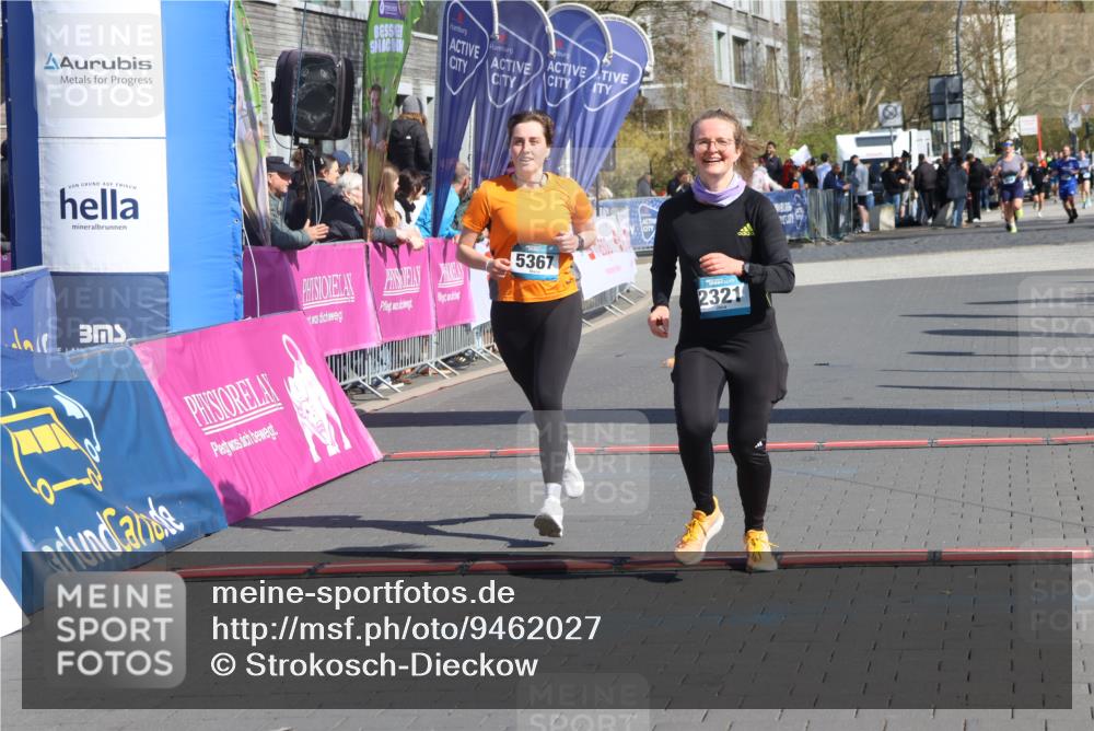 12.04.2026 - 45. Internationalen Wilhelmsburger Insellauf Strokosch-Dieckow http://msf.ph/oto/9462027 12.04.2026 11:10:08 Ziel 2321, 5367 meine-sportfotos.de