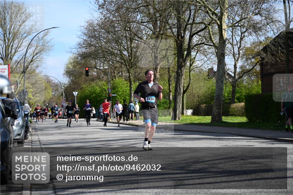 12.04.2026 - 45. Internationalen Wilhelmsburger Insellauf J. Mangold http://msf.ph/oto/9462032 12.04.2026 10:48:07 Ziel 4834, 4330, 3311, 2809, 4415, 4681, 2373, 2384, 2442, 3631, 5578, 3414, 3307, 4882, 2053, 4563, 4866, 2438, 3513, 2854, 2887, 3103, 3103, 4424, 3509, 4768, 3060, 3063, 2992, 2846, 3722, 4088, 4913, 4675, 3007 meine-sportfotos.de