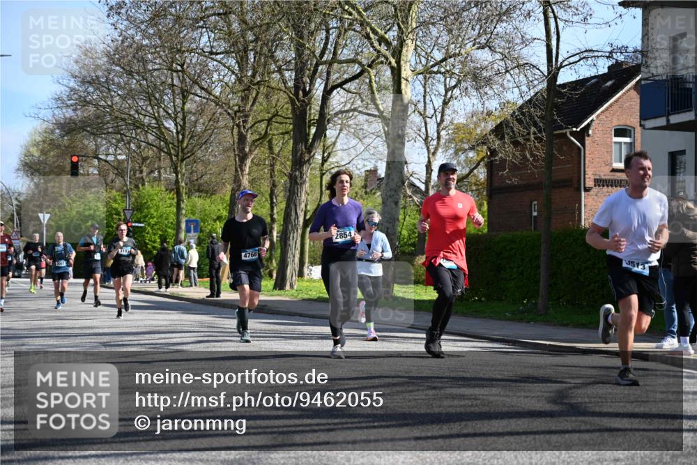 12.04.2026 - 45. Internationalen Wilhelmsburger Insellauf J. Mangold http://msf.ph/oto/9462055 12.04.2026 10:48:15 Ziel 2384, 2442, 3631, 5578, 3414, 3307, 4882, 2053, 4563, 4866, 2438, 3513, 2854, 2887, 3103, 4424, 3509, 4768, 3060, 3063, 2992, 2846, 2846, 3722, 4088, 4913, 4675, 3007, 4336, 3760, 3695, 5039, 2672, 4789 meine-sportfotos.de