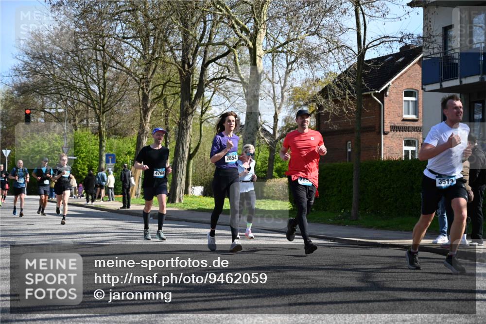 12.04.2026 - 45. Internationalen Wilhelmsburger Insellauf J. Mangold http://msf.ph/oto/9462059 12.04.2026 10:48:15 Ziel 2384, 2442, 3631, 5578, 3414, 3307, 4882, 2053, 4563, 4866, 2438, 3513, 2854, 2887, 3103, 4424, 3509, 4768, 3060, 3063, 2992, 2846, 2846, 3722, 4088, 4913, 4675, 3007, 4336, 3760, 3695, 5039, 2672, 4789 meine-sportfotos.de