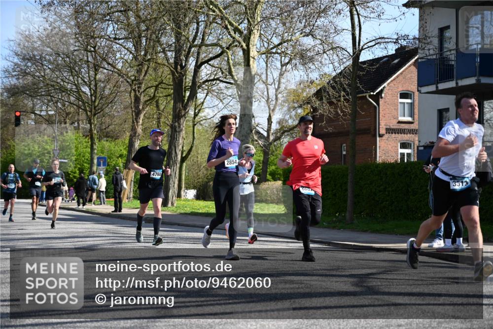 12.04.2026 - 45. Internationalen Wilhelmsburger Insellauf J. Mangold http://msf.ph/oto/9462060 12.04.2026 10:48:15 Ziel 2384, 2442, 3631, 5578, 3414, 3307, 4882, 2053, 4563, 4866, 2438, 3513, 2854, 2887, 3103, 4424, 3509, 4768, 3060, 3063, 2992, 2846, 2846, 3722, 4088, 4913, 4675, 3007, 4336, 3760, 3695, 5039, 2672, 4789 meine-sportfotos.de