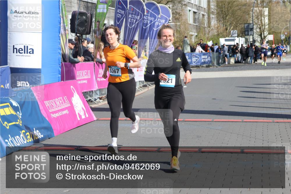 12.04.2026 - 45. Internationalen Wilhelmsburger Insellauf Strokosch-Dieckow http://msf.ph/oto/9462069 12.04.2026 11:10:08 Ziel 2321, 5367 meine-sportfotos.de