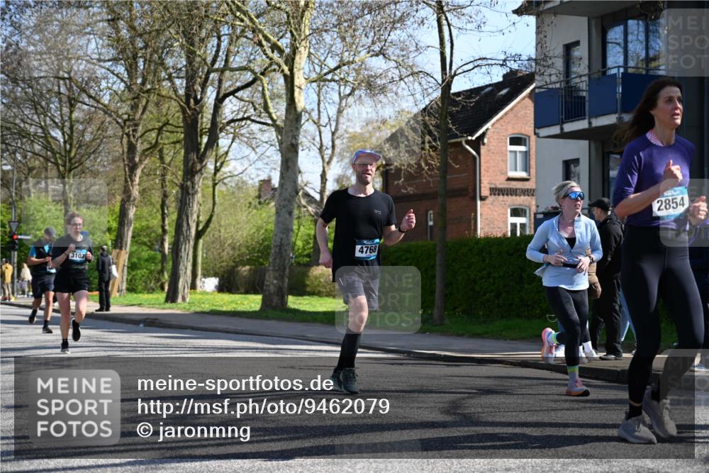 12.04.2026 - 45. Internationalen Wilhelmsburger Insellauf J. Mangold http://msf.ph/oto/9462079 12.04.2026 10:48:17 Ziel 3307, 4882, 2053, 4563, 4866, 2438, 3513, 2854, 2887, 3103, 4424, 3509, 4768, 3060, 3063, 2992, 2846, 3722, 4088, 4913, 4913, 4675, 3007, 4336, 3760, 3695, 5039, 2672, 4789, 4661, 5360, 5649 meine-sportfotos.de
