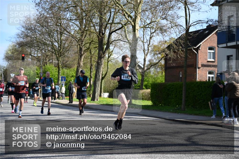 12.04.2026 - 45. Internationalen Wilhelmsburger Insellauf J. Mangold http://msf.ph/oto/9462084 12.04.2026 10:48:19 Ziel 4882, 2053, 4563, 4866, 2438, 3513, 2854, 2887, 3103, 4424, 3509, 4768, 3060, 3063, 2992, 2846, 3722, 4088, 4913, 4675, 3007, 4336, 3760, 3695, 5039, 2672, 4789, 4661, 5360, 5649, 2649, 2231, 3200 meine-sportfotos.de