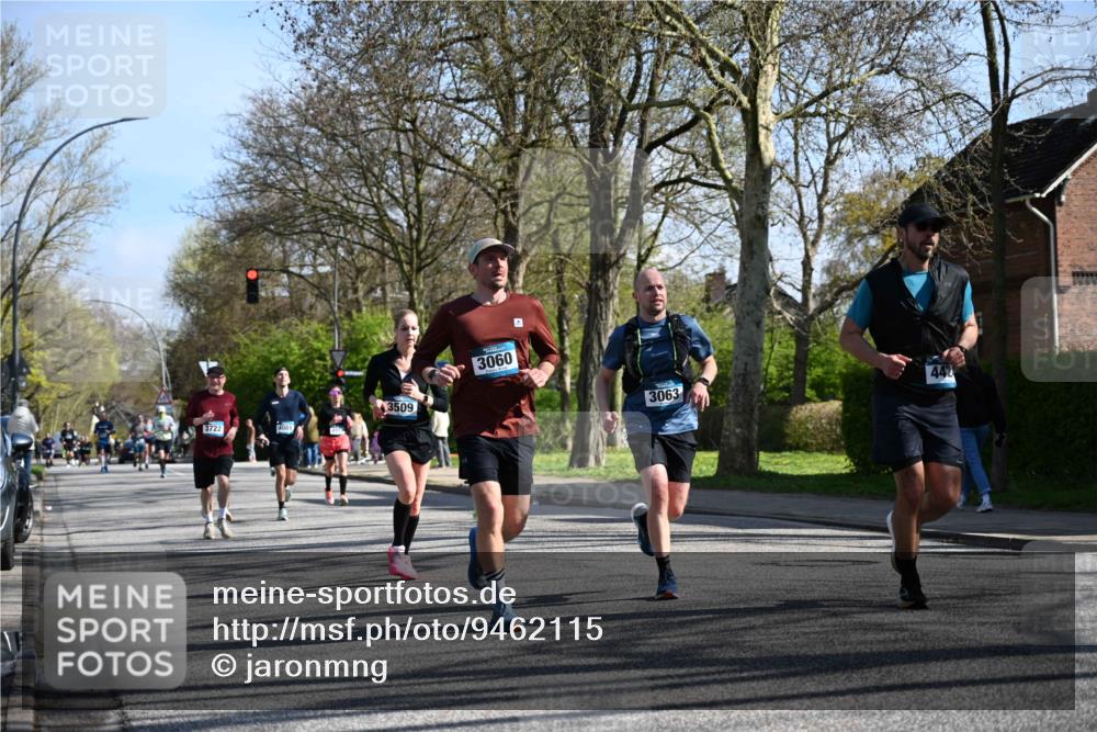 12.04.2026 - 45. Internationalen Wilhelmsburger Insellauf J. Mangold http://msf.ph/oto/9462115 12.04.2026 10:48:21 Ziel 2438, 3513, 2854, 2887, 3103, 4424, 3509, 4768, 3060, 3063, 2992, 2846, 3722, 4088, 4913, 4675, 3007, 4336, 4336, 3760, 3695, 5039, 2672, 4789, 4661, 5360, 5649, 2649, 2231, 3200 meine-sportfotos.de